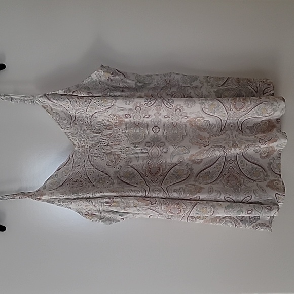 TORRID 2X WHITE PASTEL PAISLEY SLEEVELESS SUMMER TANK TOP BOHEMIAN CASUAL SHIRT - Picture 15 of 15